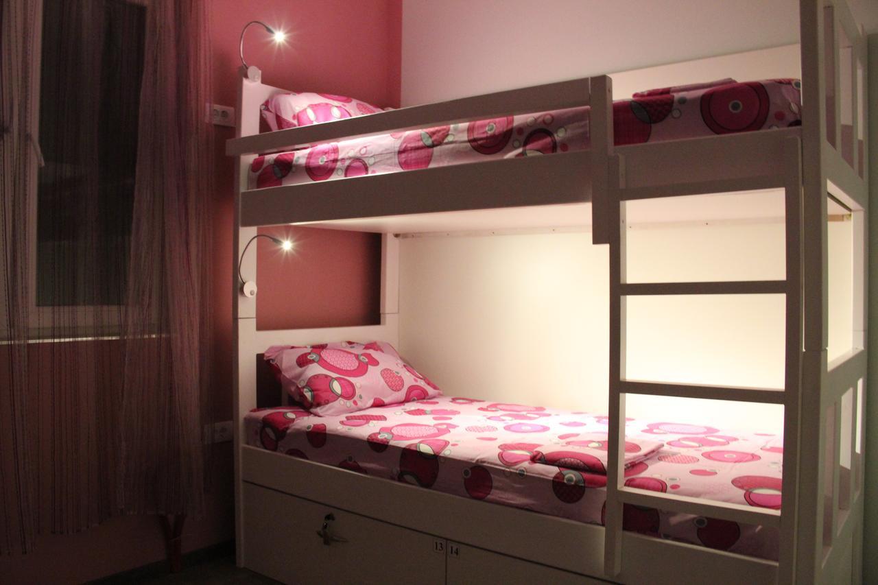 High Hostel Budva